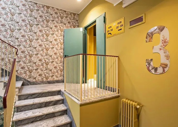 Bloom Hotel 3*